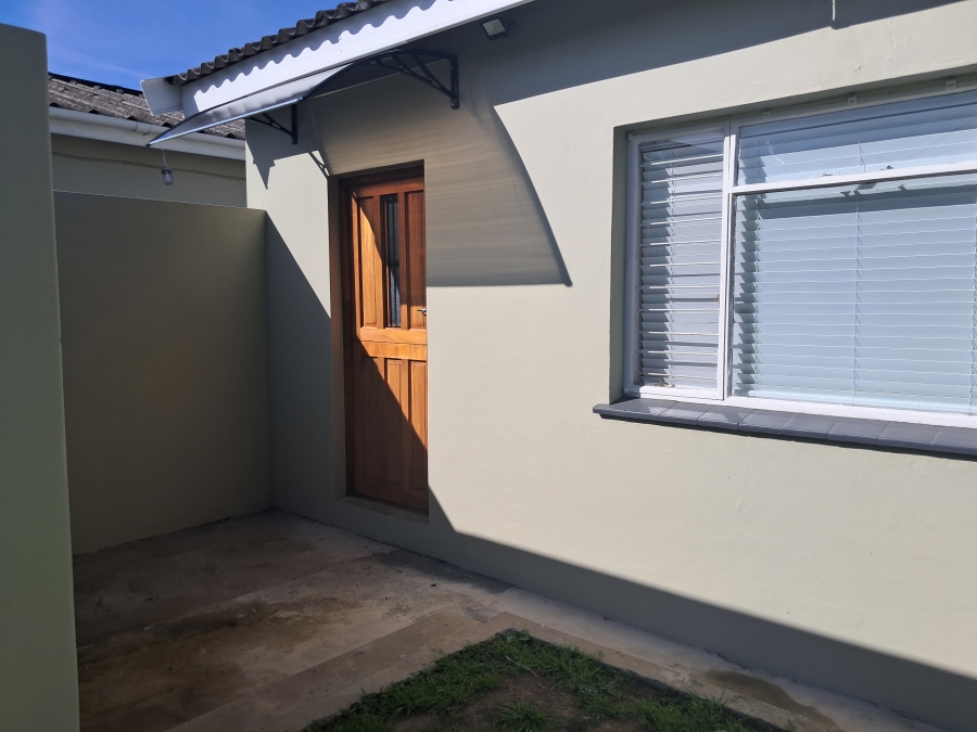 To Let 1 Bedroom Property for Rent in Humansdorp Eastern Cape